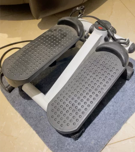 家用健身，夏季静音减肥，居家原地登山脚踏机...