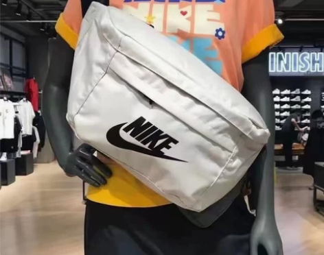 耐克腰包王一博同款斜挎包单肩包运动胸包男女...