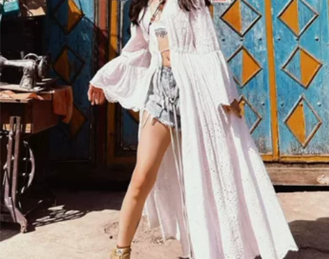 ?全新未穿｜法式镂空开衫外套女喇叭袖休闲海...