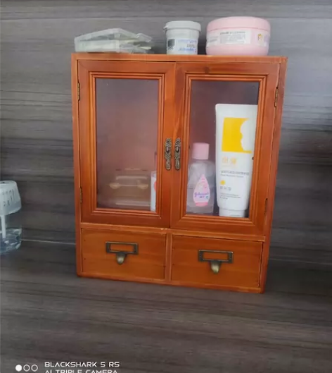 复古的化妆小盒子，也可以当摆件，装点小物品...