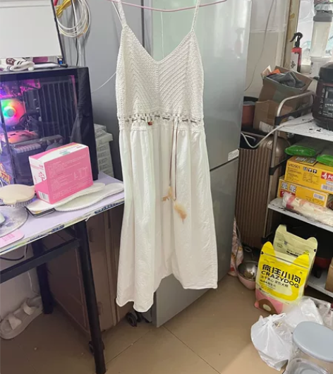 民族风白色连衣裙,去年去泰国旅游在乍都乍周...