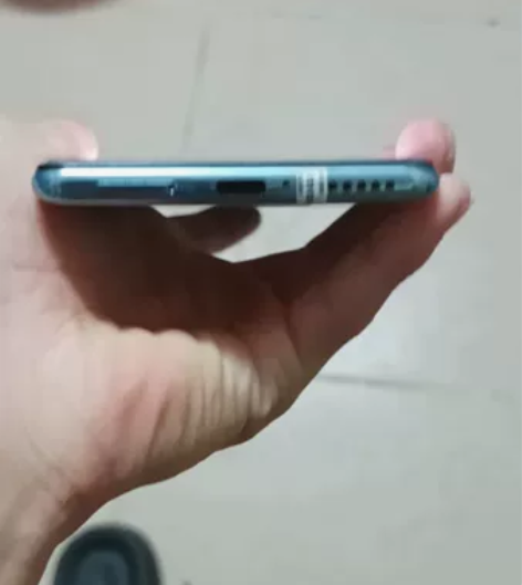 红米k40pro 8+256 成色不错 屏...