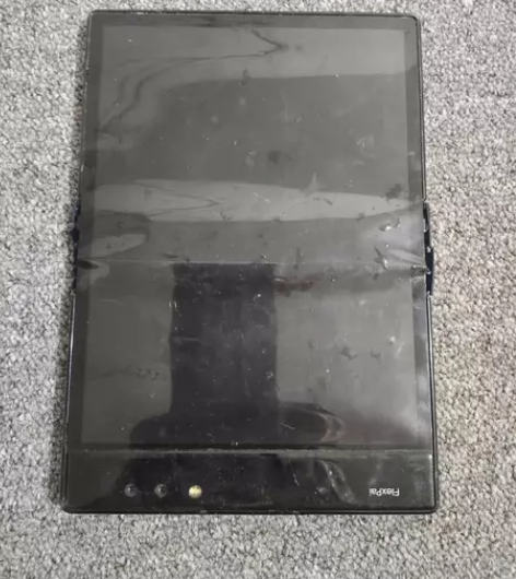 柔宇一代6，屏坏了内爆，插电振动，当配件出...