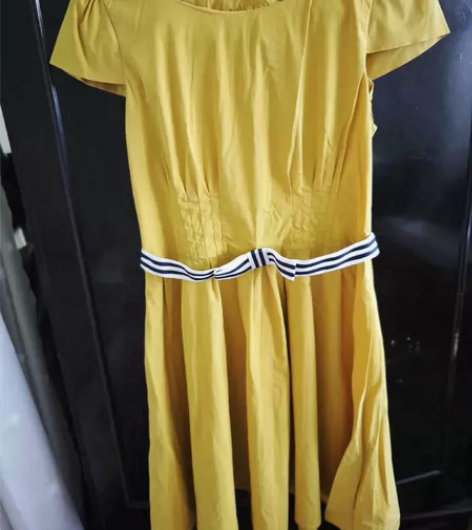 紫涵连衣裙，155 S码 这种黄色非常显白...