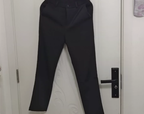西装裤 挺显瘦的 西服料子 除了水洗标旧了...