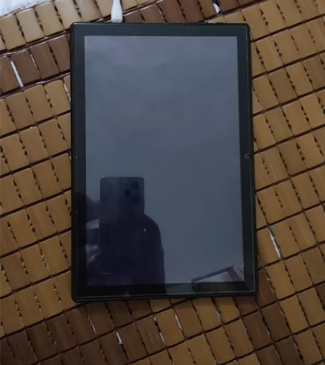 台电m40 无拆无修，平时带膜戴套使用 完...