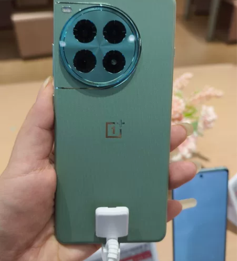 ?一加Ace3pro有现货了 16+512...