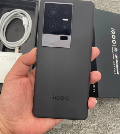 vivo iQOO 11 12+256 纯...
