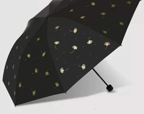 出天堂伞，颜色为黑色，款式为三折黑胶防晒防...