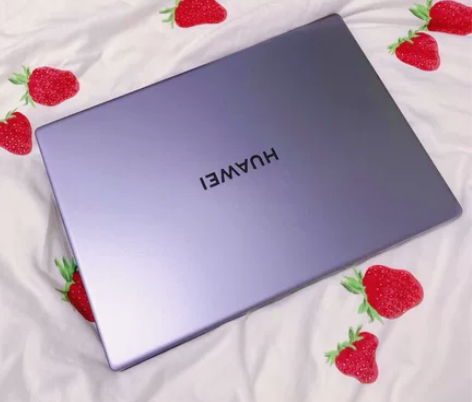 女生个人自用，2023的华为Mateboo...