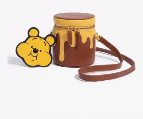 很可爱的小箱包，得物买的，要搬宿舍啦，便宜...