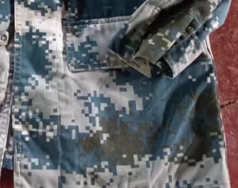修补过带补丁迷彩上衣，路款武款空款随机发货...