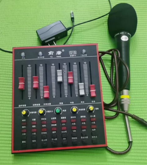 直播声卡，俞唐声卡，测试完好，有主机，充电...