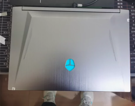 雷神911MT大尺寸游戏本 处理器:i7-...