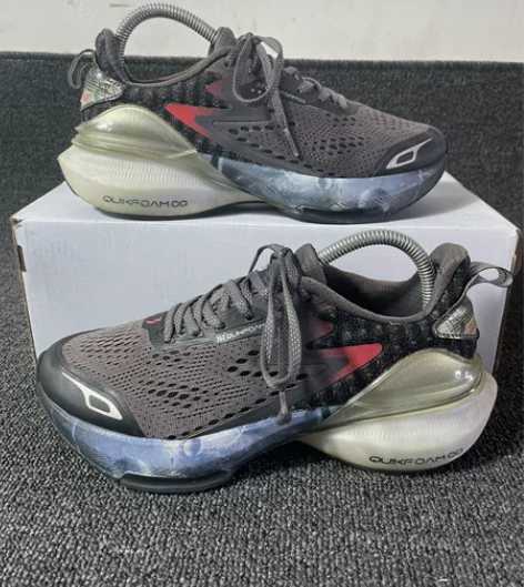 361度 男鞋39码。休闲防滑耐磨透气轻便...