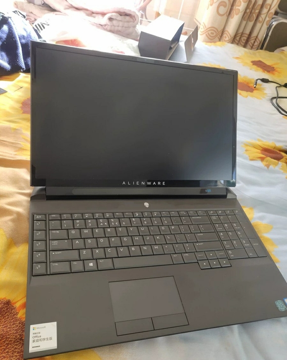 144Hz 2080 高端游戏本电脑 外星...