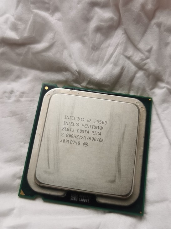 自己品牌联想机拆下来的，完好