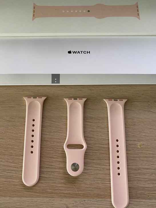 Apple watch 40 毫米粉砂色运...
