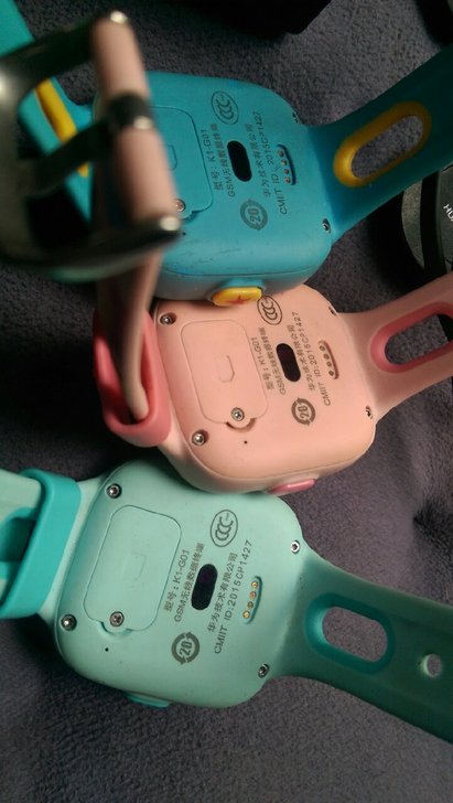 华为k1-g01电话手表，3个，两个屏幕有...