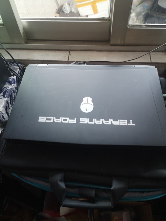 未来人类笔记本 自己看配制我也不是很熟悉 ...