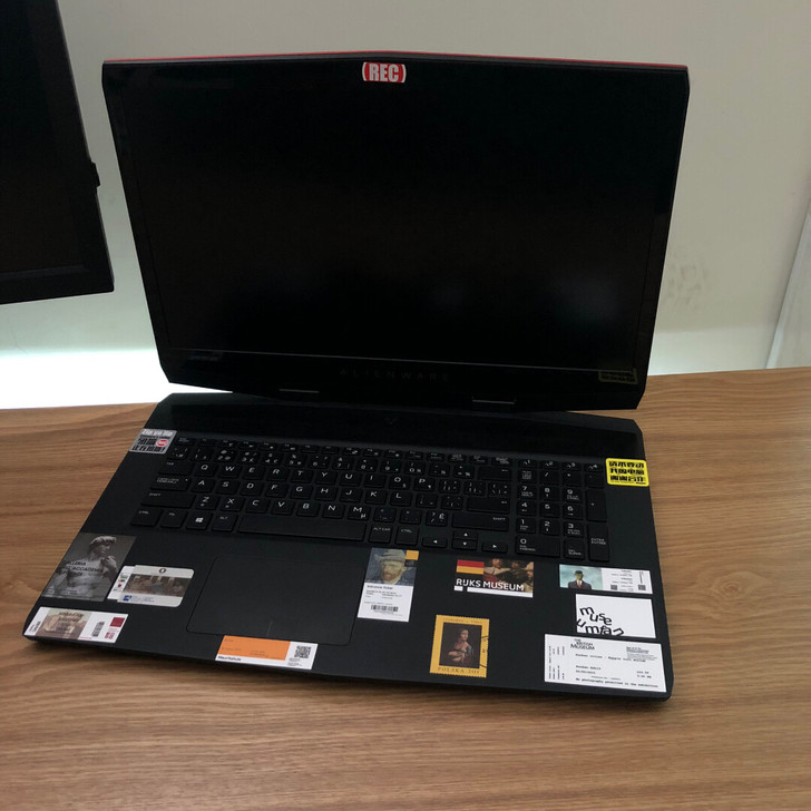 外星人 Alienware m17 美行（...