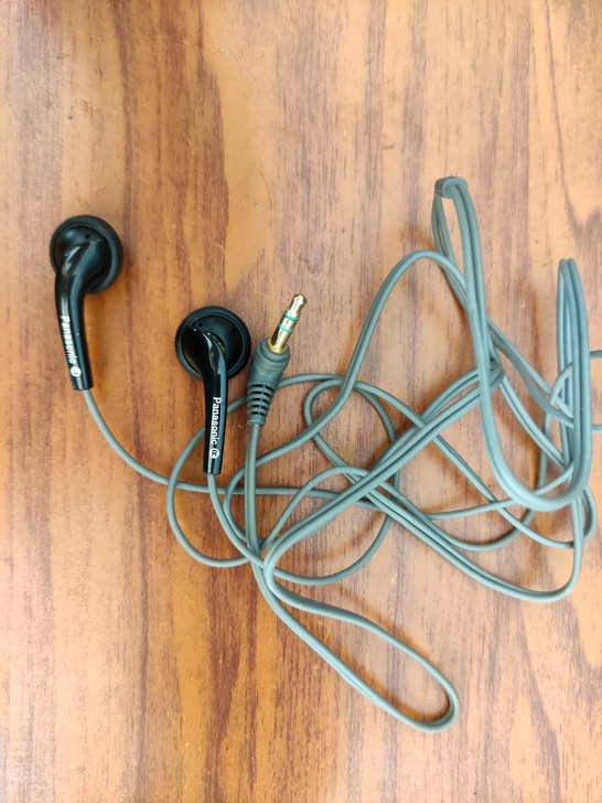 松下耳机型号未知音好线软单元如图 一边胶圈...