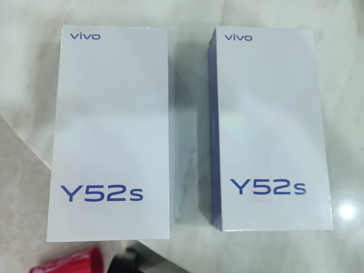 ViVO手机Y52S（ t1版）8+256...
