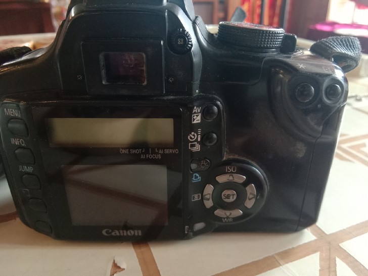 佳能单反相机350d机身，有使用痕迹，32...