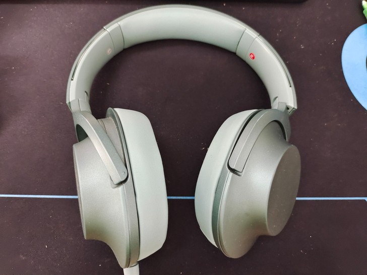 Sony/索尼 MDR-H600A 头戴式...
