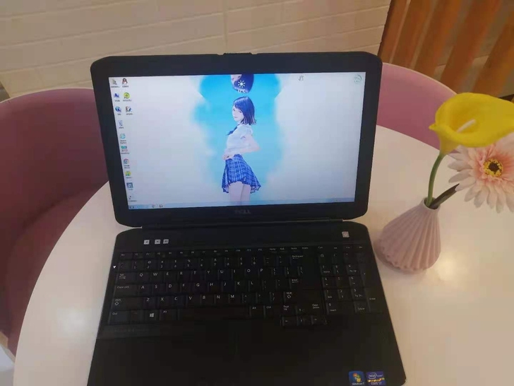 原价六千多 现低价至1千左右 戴尔笔记本电...