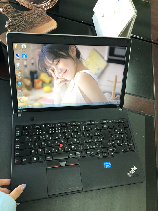 女生闲置联想笔记本电脑i7  四核高配