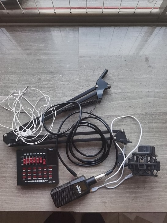 雅马哈声卡，99新，只用过两次，配件在就是...