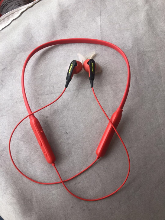 BOSE SoundSport耳塞式运动耳...