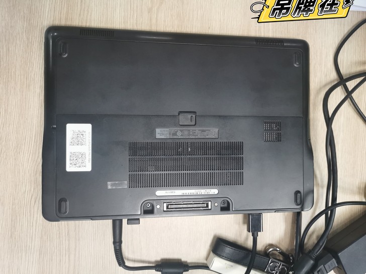 戴尔latitude E7250 笔记本电...