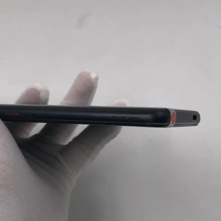 华硕ROG游戏手机3   买完不喜欢打游戏...