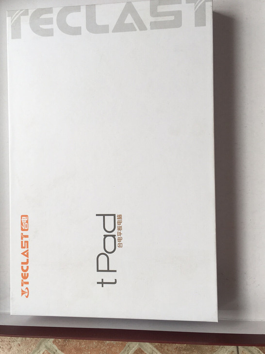 全新台电X10平板32+2，另赠送充电器和...