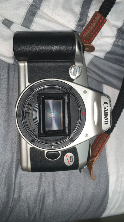 佳能kiss 2代 轻微磨损痕迹 很少使用...