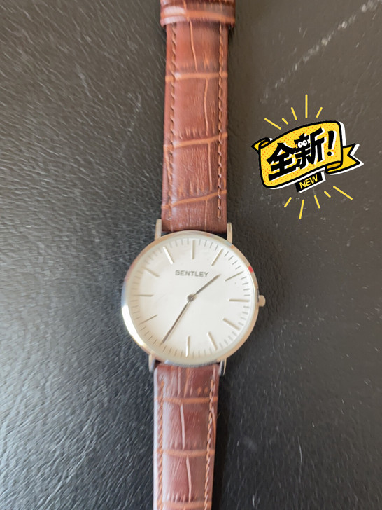 全新bentley手表,没电了,不知道原价...