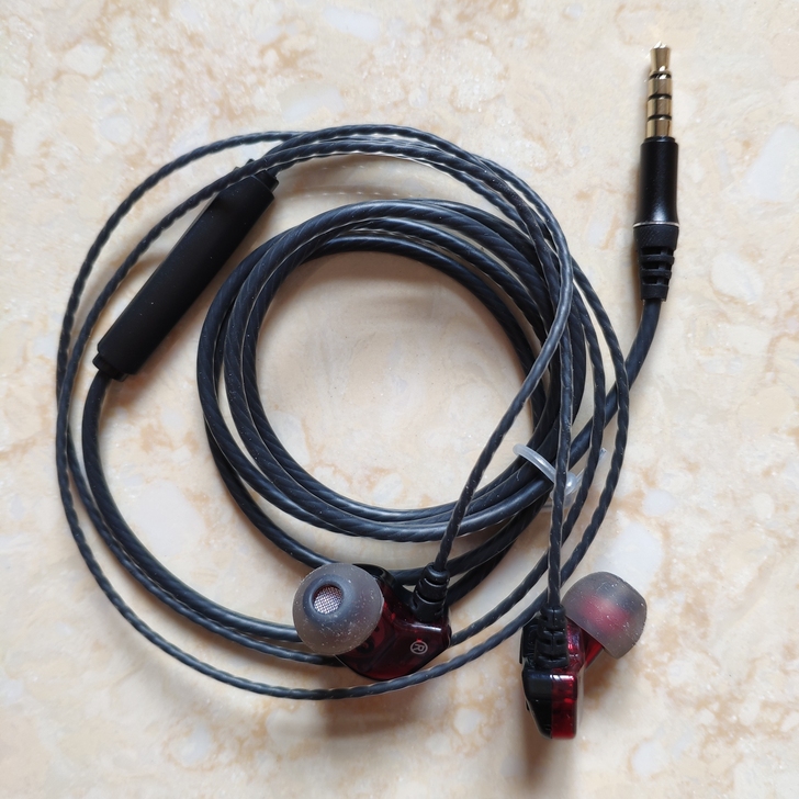 耳机重低音德国停产R3单元耳机入耳式运动型...