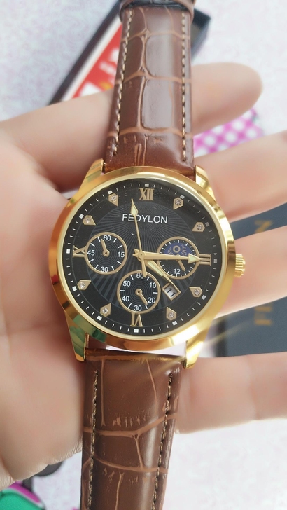 58元处理全新瑞士防水夜光手表