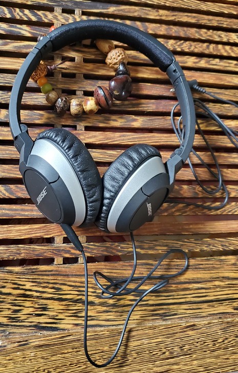 bose oe2博士。原装耳机。全新正品。