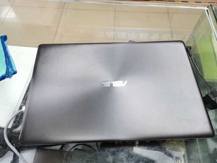 华硕X550d  配置是amd a1057...