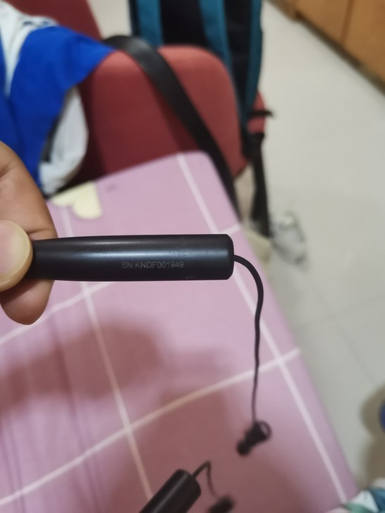 爱国者蓝牙耳机 基本全新 送全套胶皮耳塞