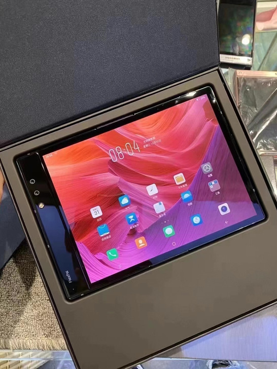 全新柔宇 一代折叠屏