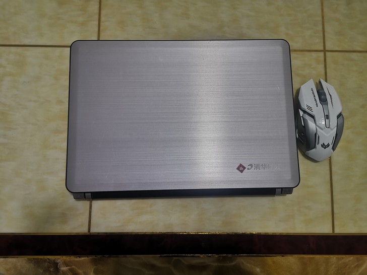 清华同方笔记本电脑8新, i3处理器,8...