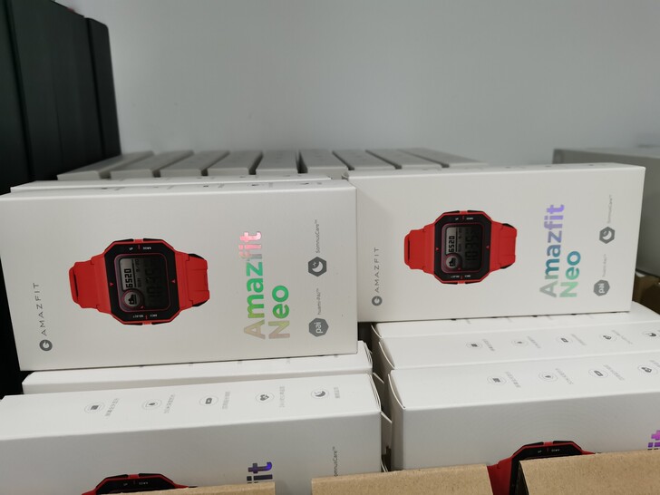 全新没拆封华米neo小方表，