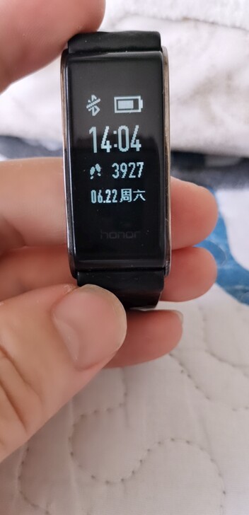 华为荣耀手环2换新手环了，旧的出售。功能一...