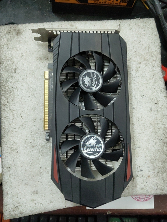 七彩虹GTX750Ti 2G七彩虹。拆机显...
