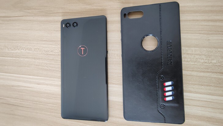 品牌型号  :锤子坚果R1（4g手机）