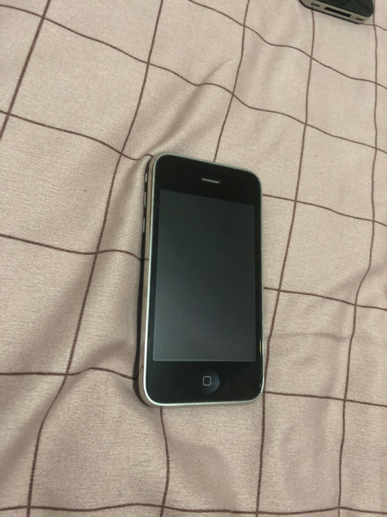 个人收藏的手机，苹果3Gs  4s  诺基...